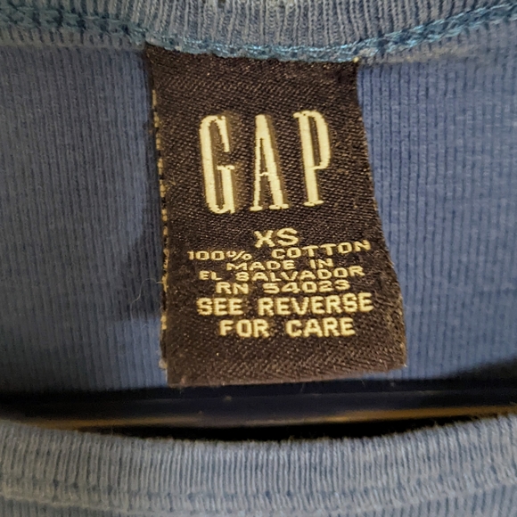 GAP Women's X-Small Blue Shirt - Picture 3 of 4
